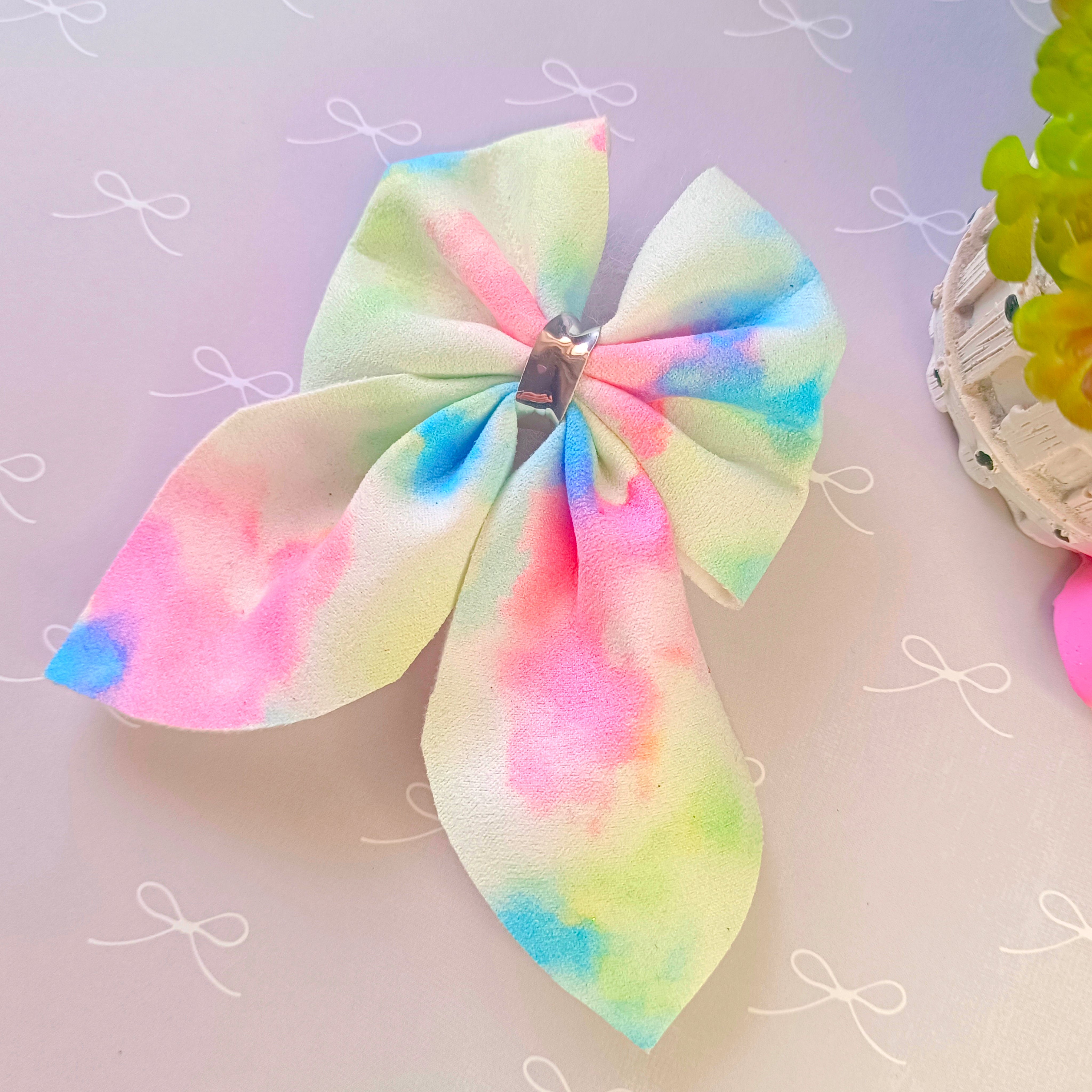 Piggy Color Splash Alligator Clip - Blue & Pink