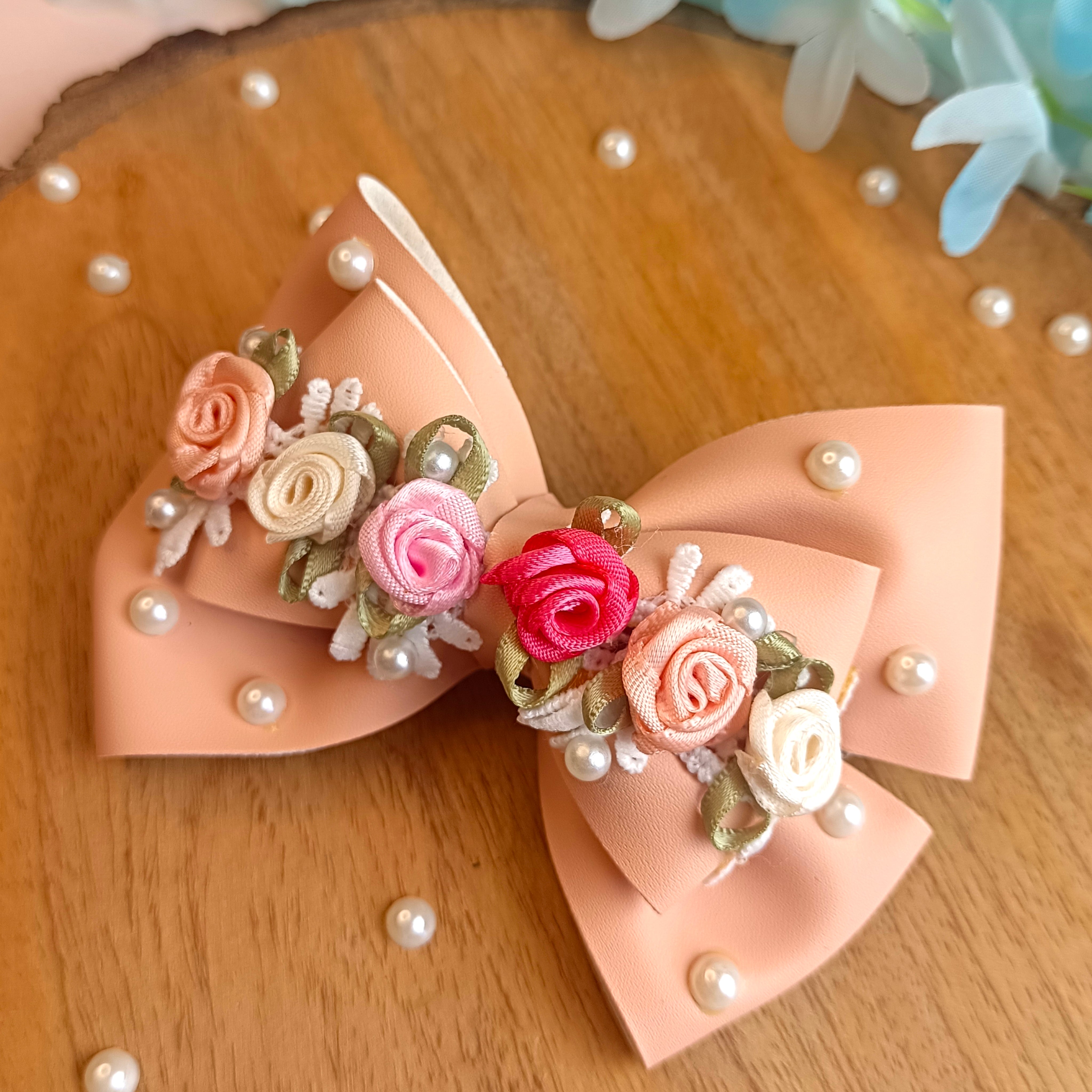 Peach Gulmohar Pastel Alligator Clip