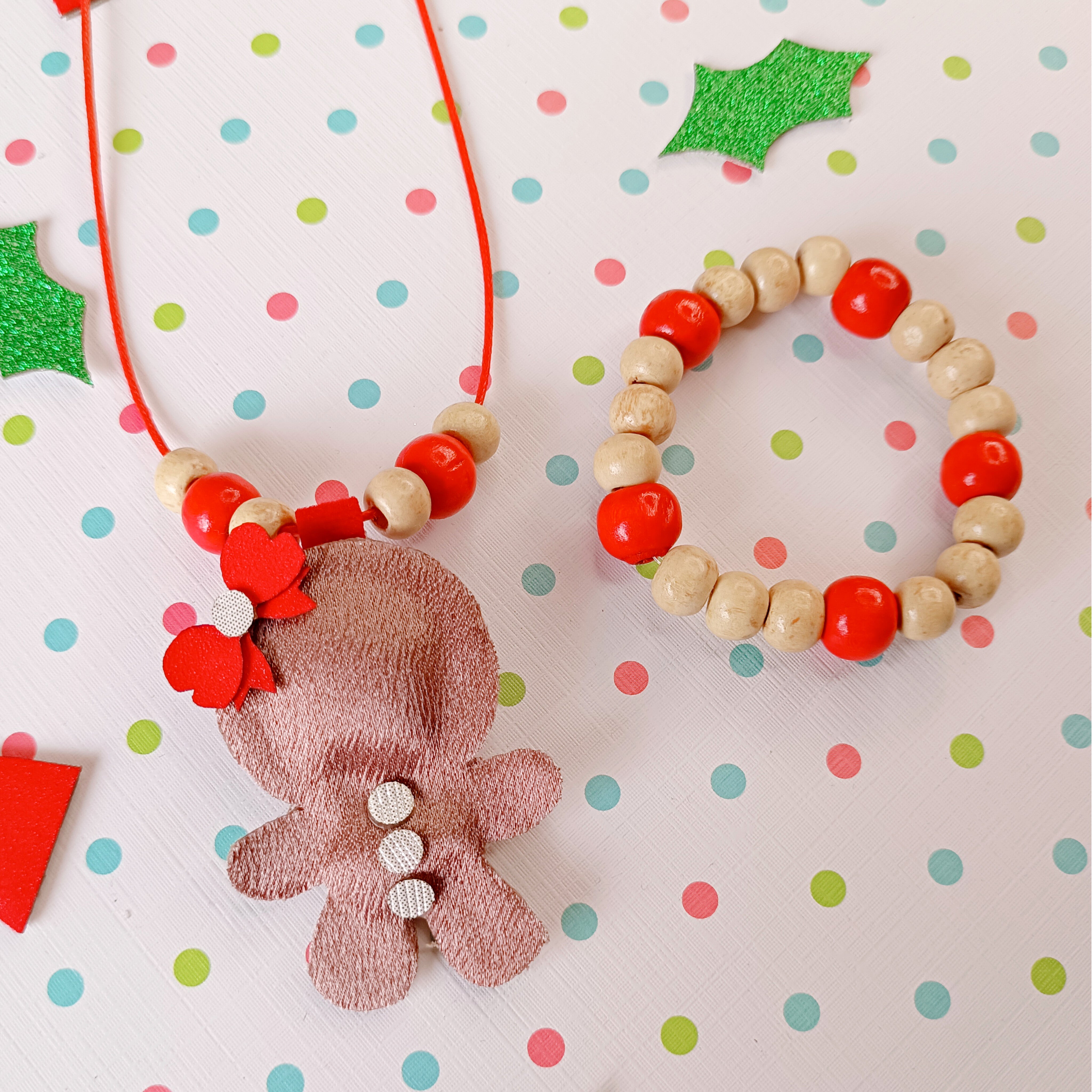 Gingerbread Pendant & Bracelet Set - Red & Brown