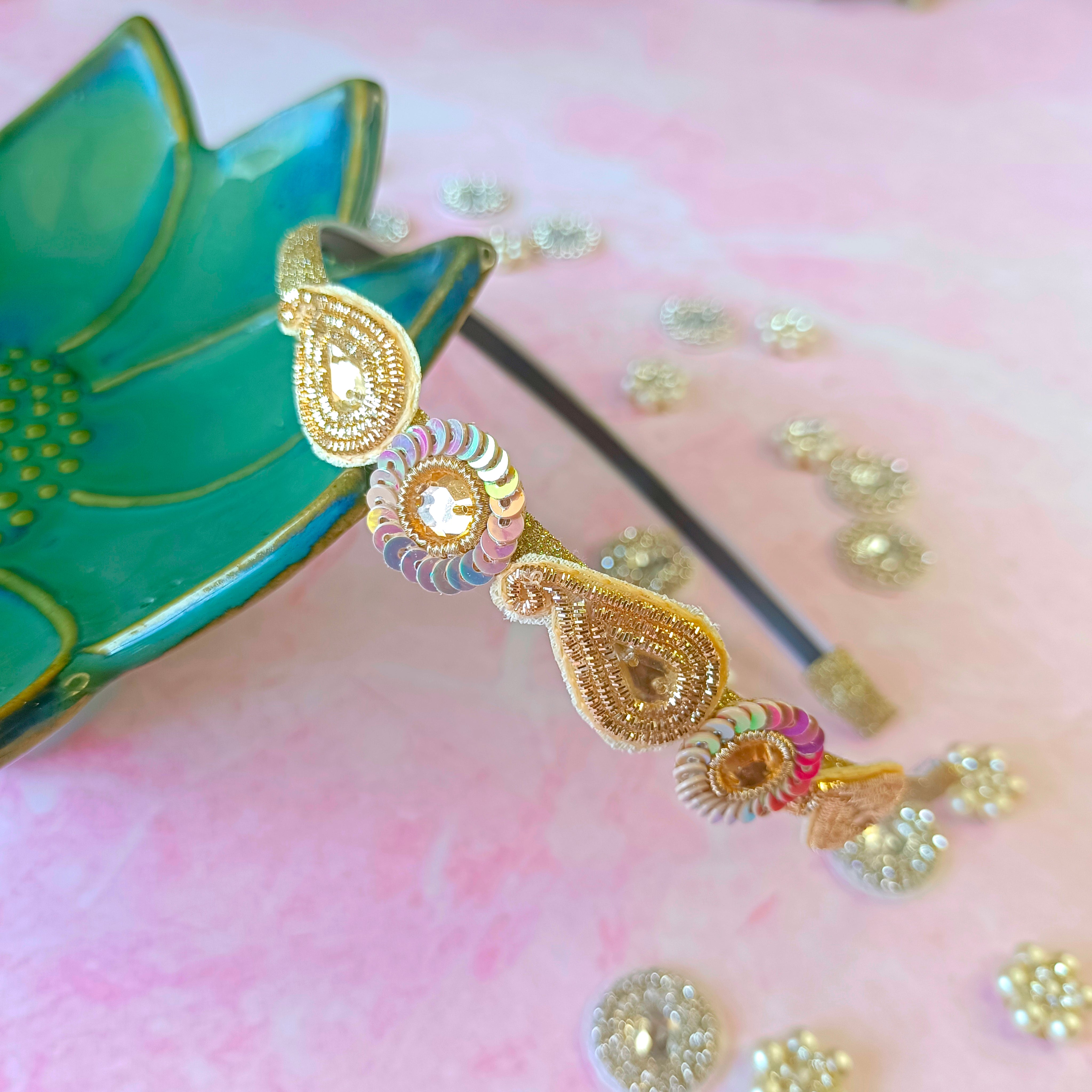 Golden Ethnic Ambi Pattern Headband