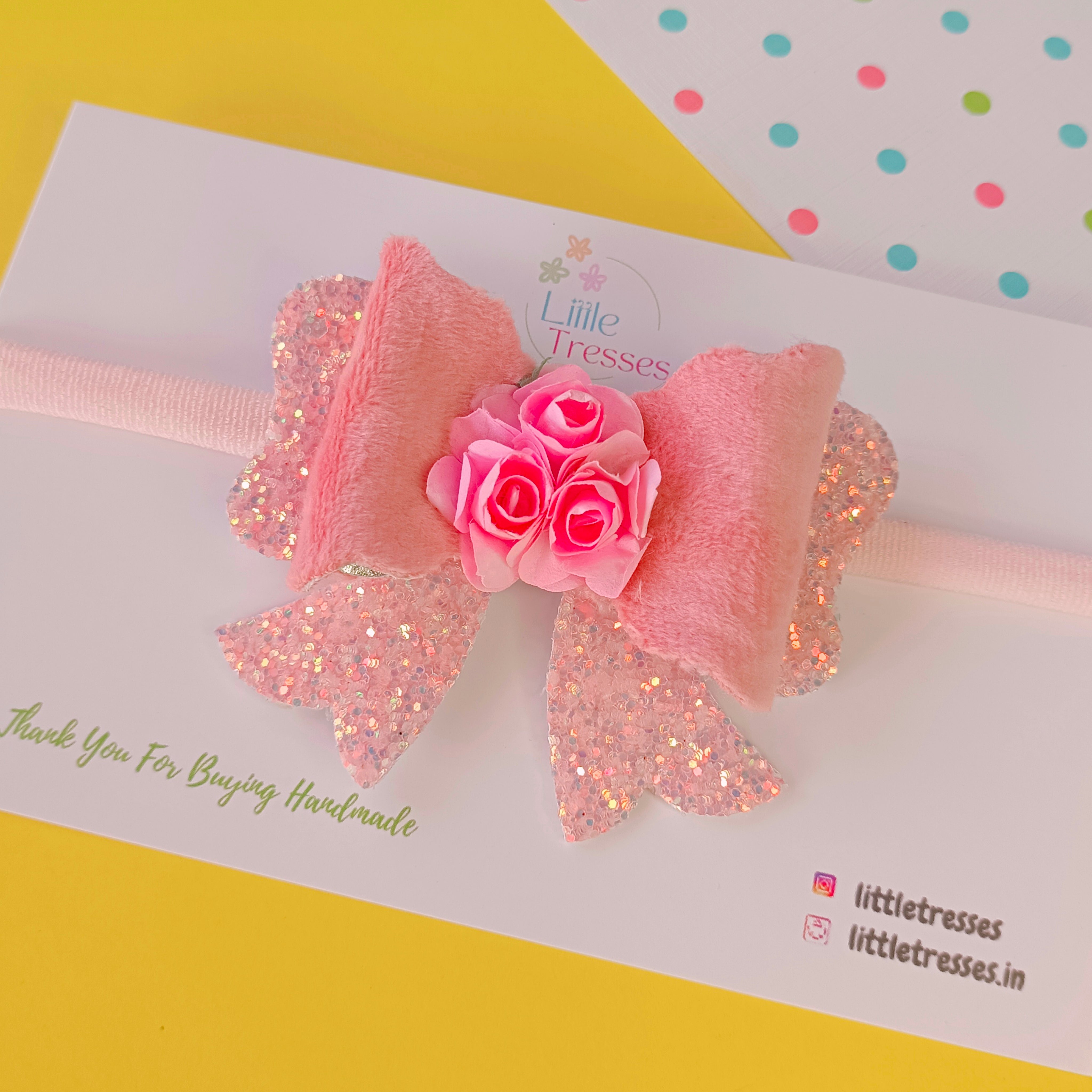 Scalloped Bow with Arrow - Pink