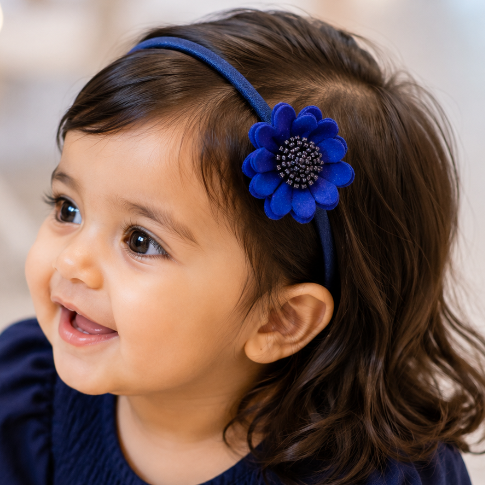 Soft scalloped flower baby headband for girls with handcrafted 6 cm floral design in 14 colors for infants and toddlers aged 0–3 years