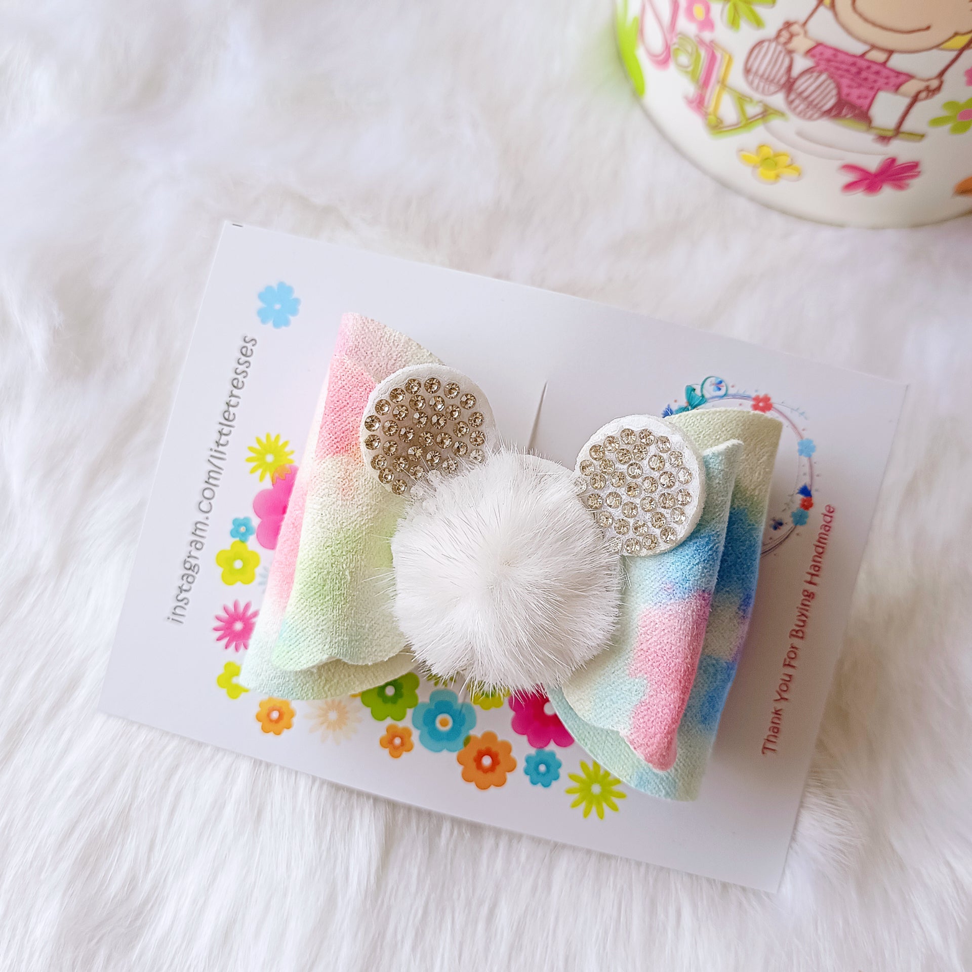 Color Splash Fur Bow Alligator Clip - White