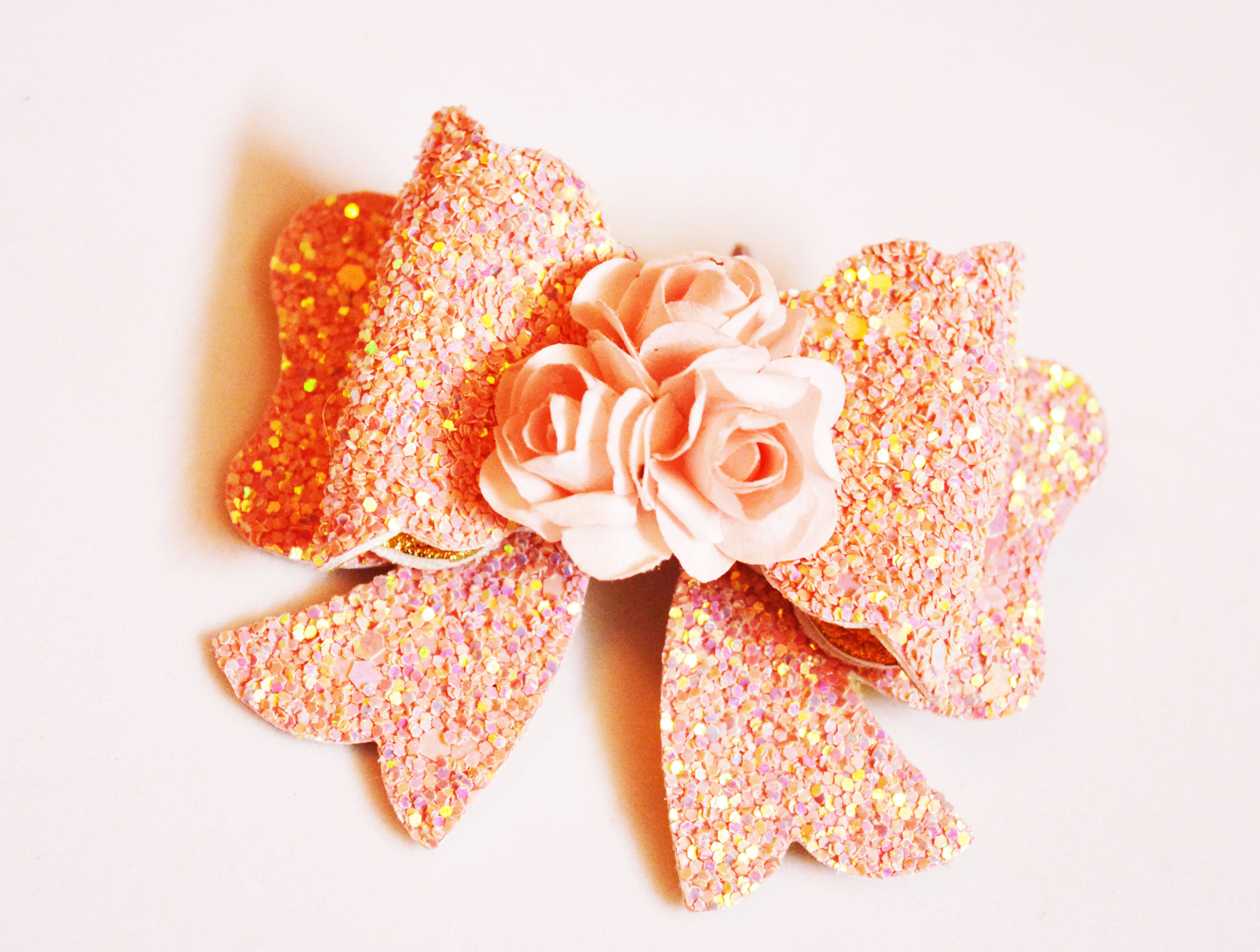 Scalloped Bow Clip - Peach