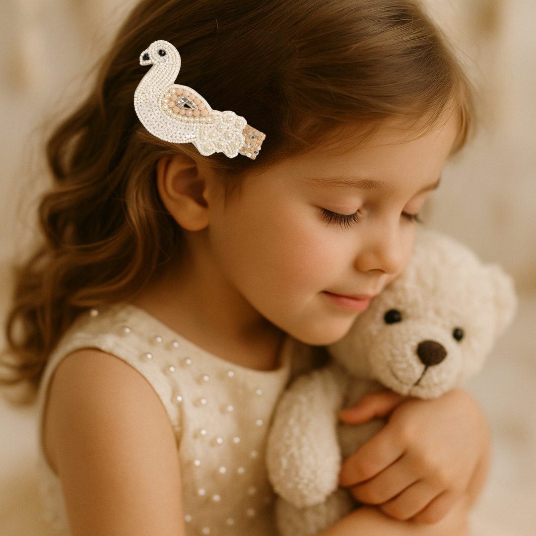 Beaded Swan Alligator Clip