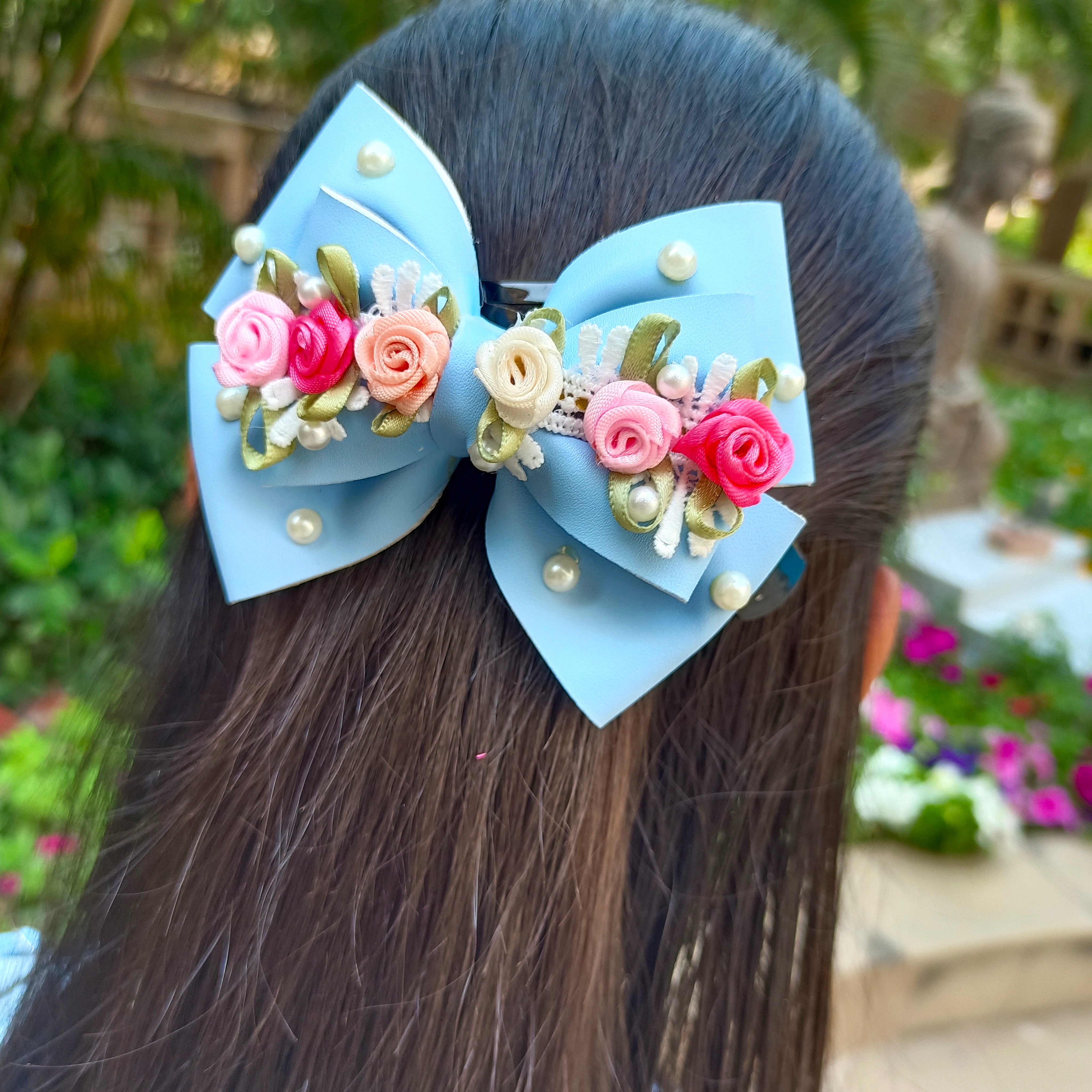 Light Blue Gulmohar Pastel Alligator Clip