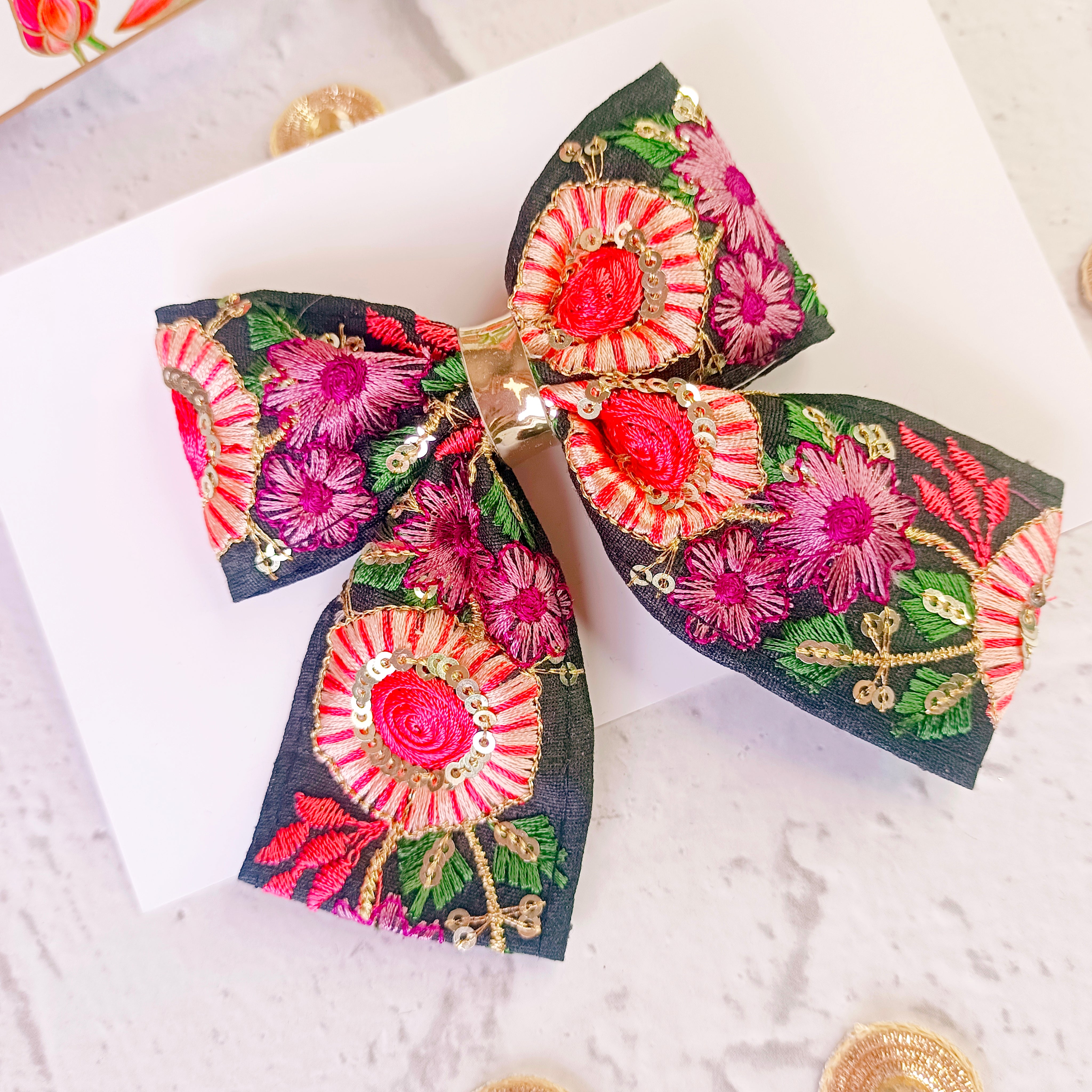 Color Burst Blossom Piggy Tail Alligator Clip - 3 Colors