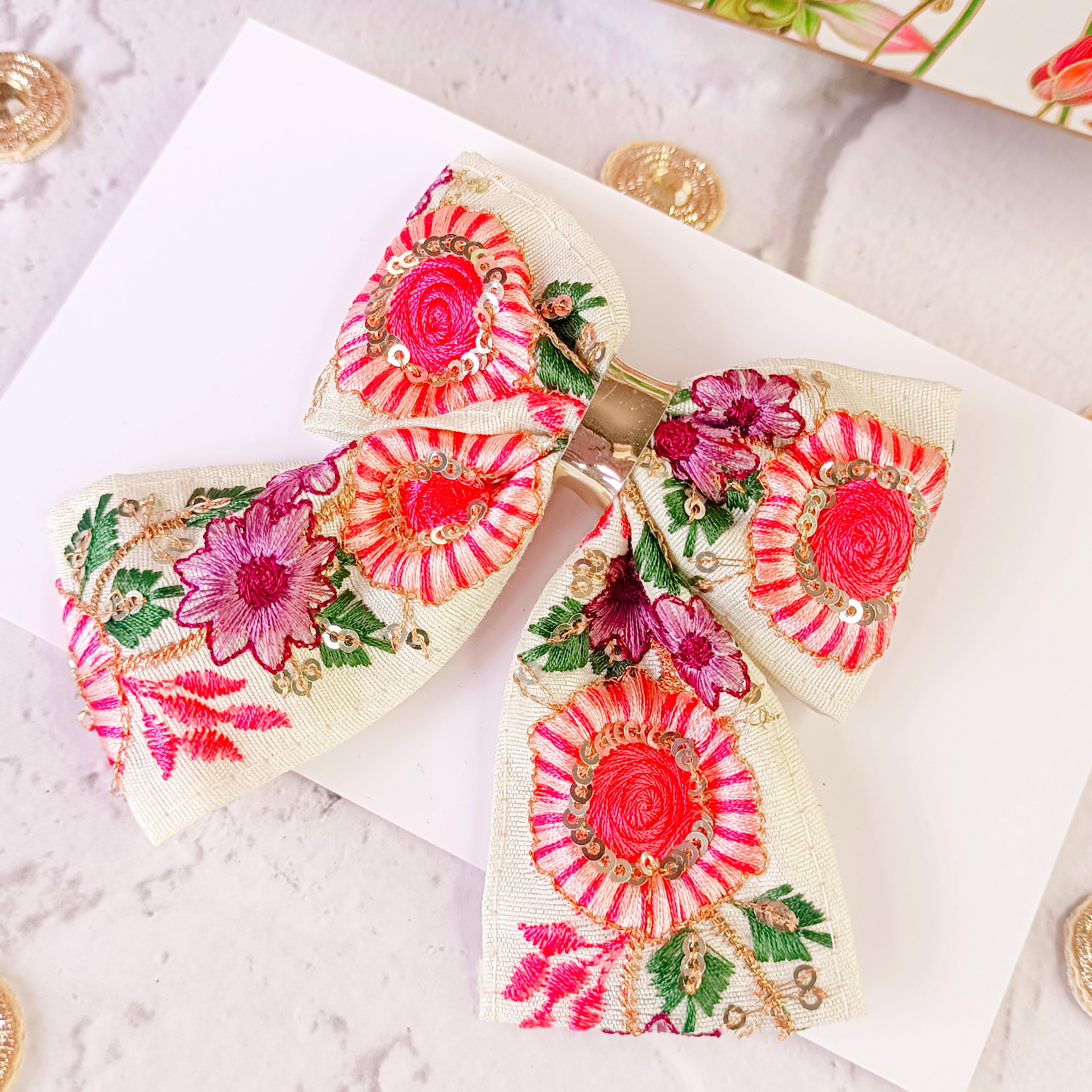 Color Burst Blossom Piggy Tail Alligator Clip - 3 Colors