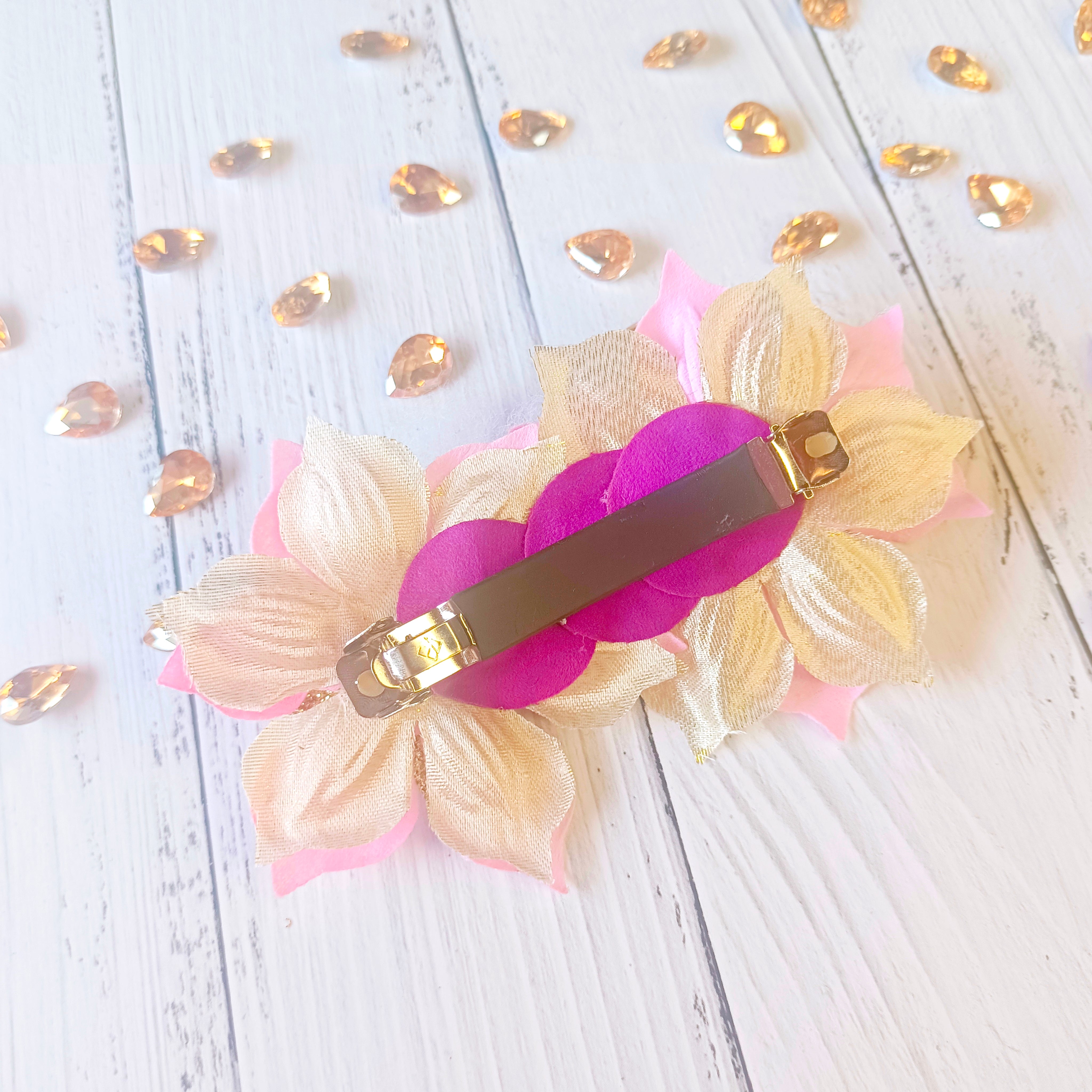 Lily Flower French Clip - Lilac