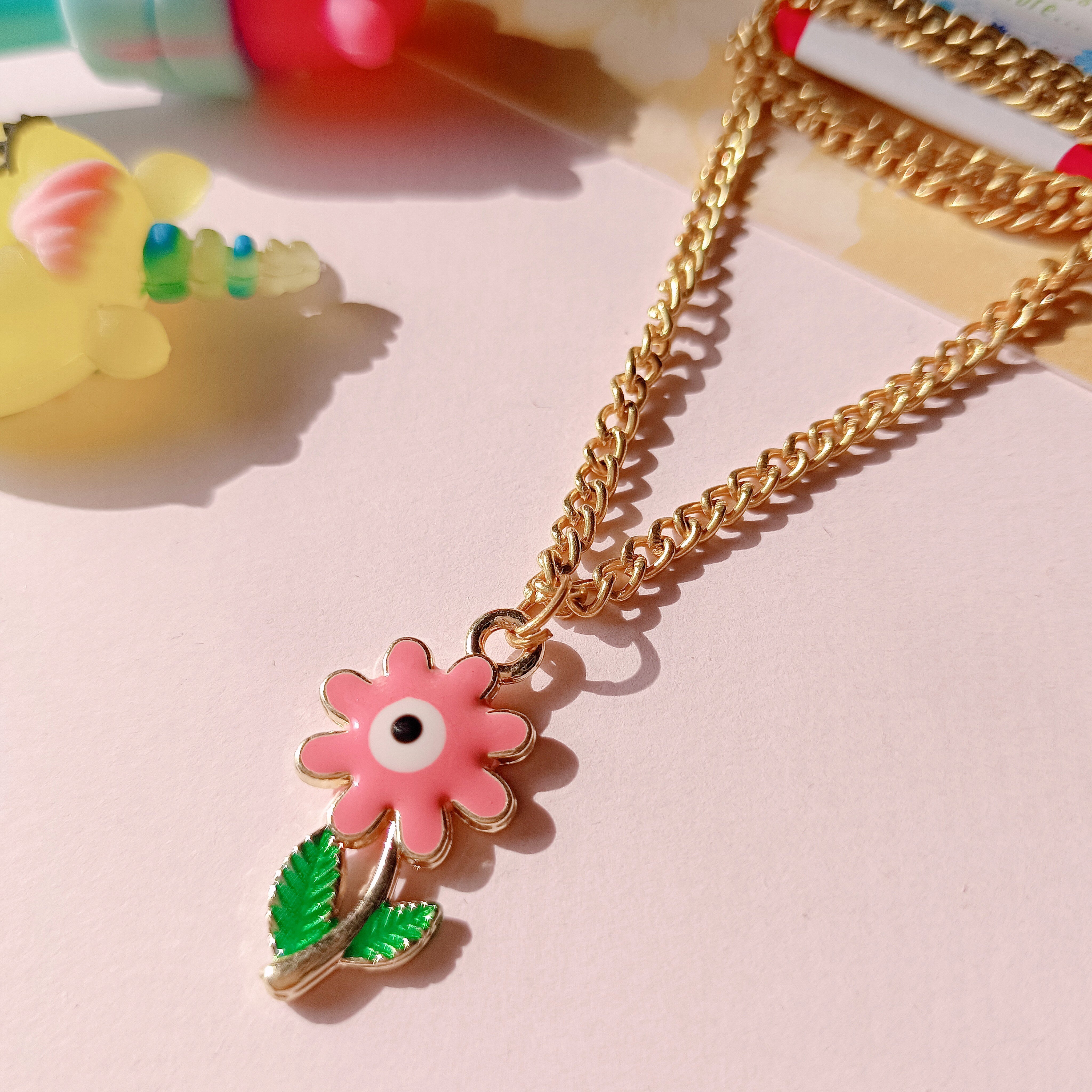 Pretty Flower Pendant - Pink