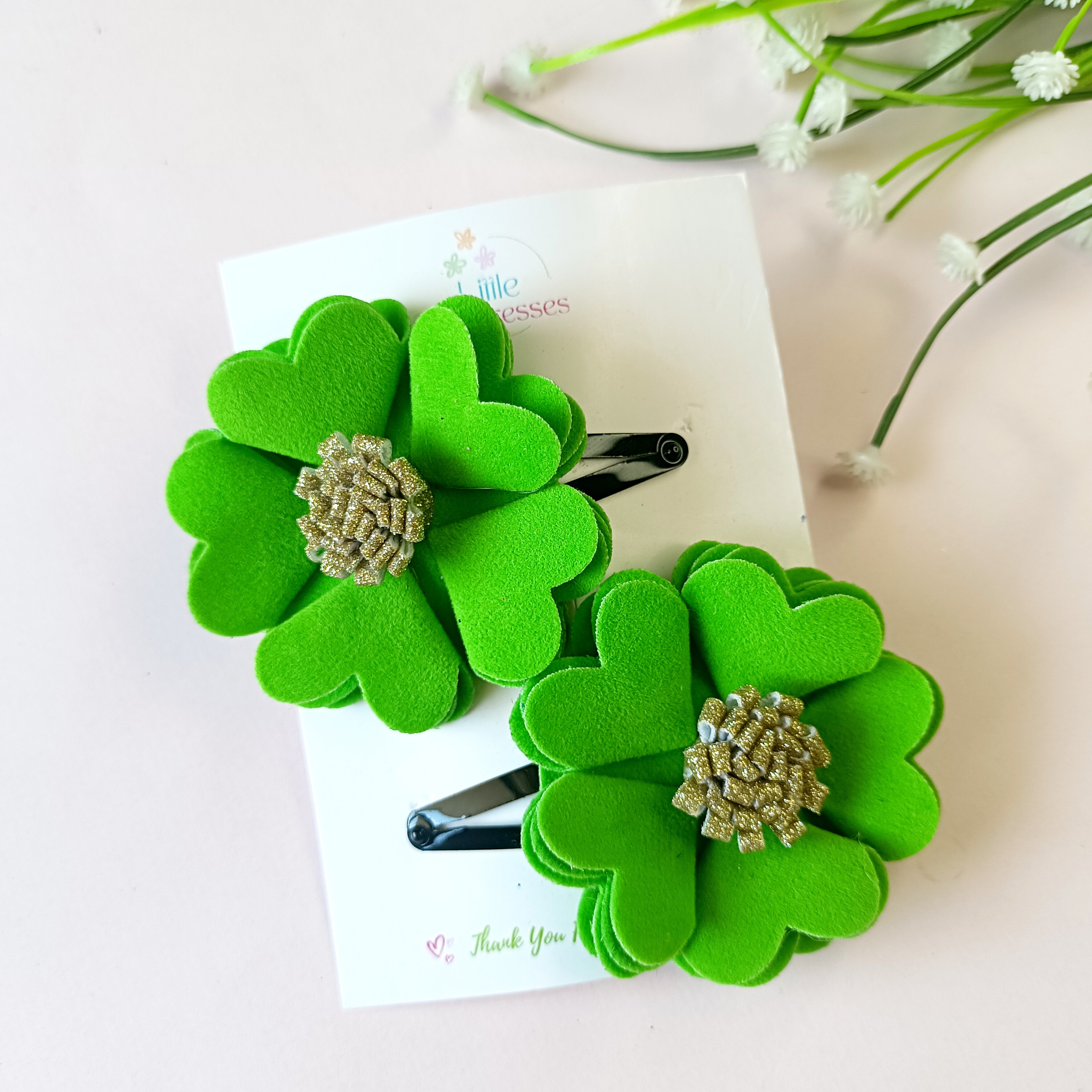 Scalloped Flower Snap On Clip - Parrot Green
