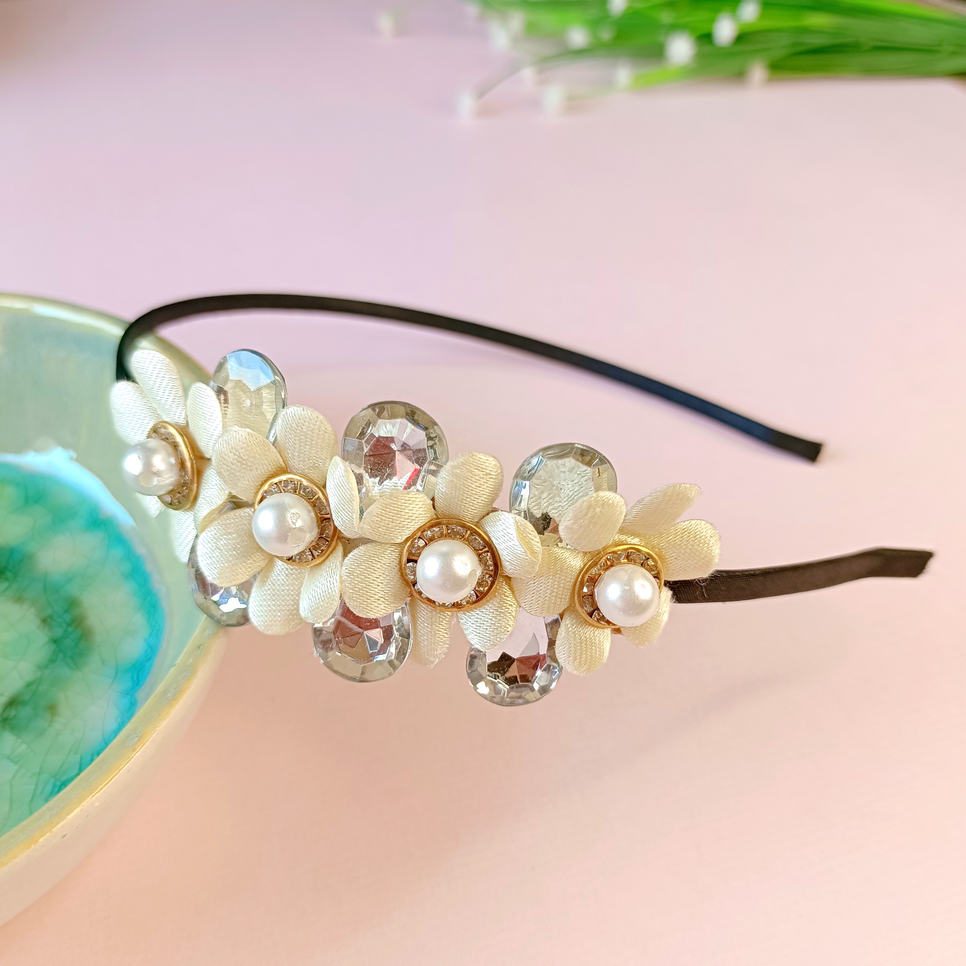 Bubble Flowers Headband - Cream