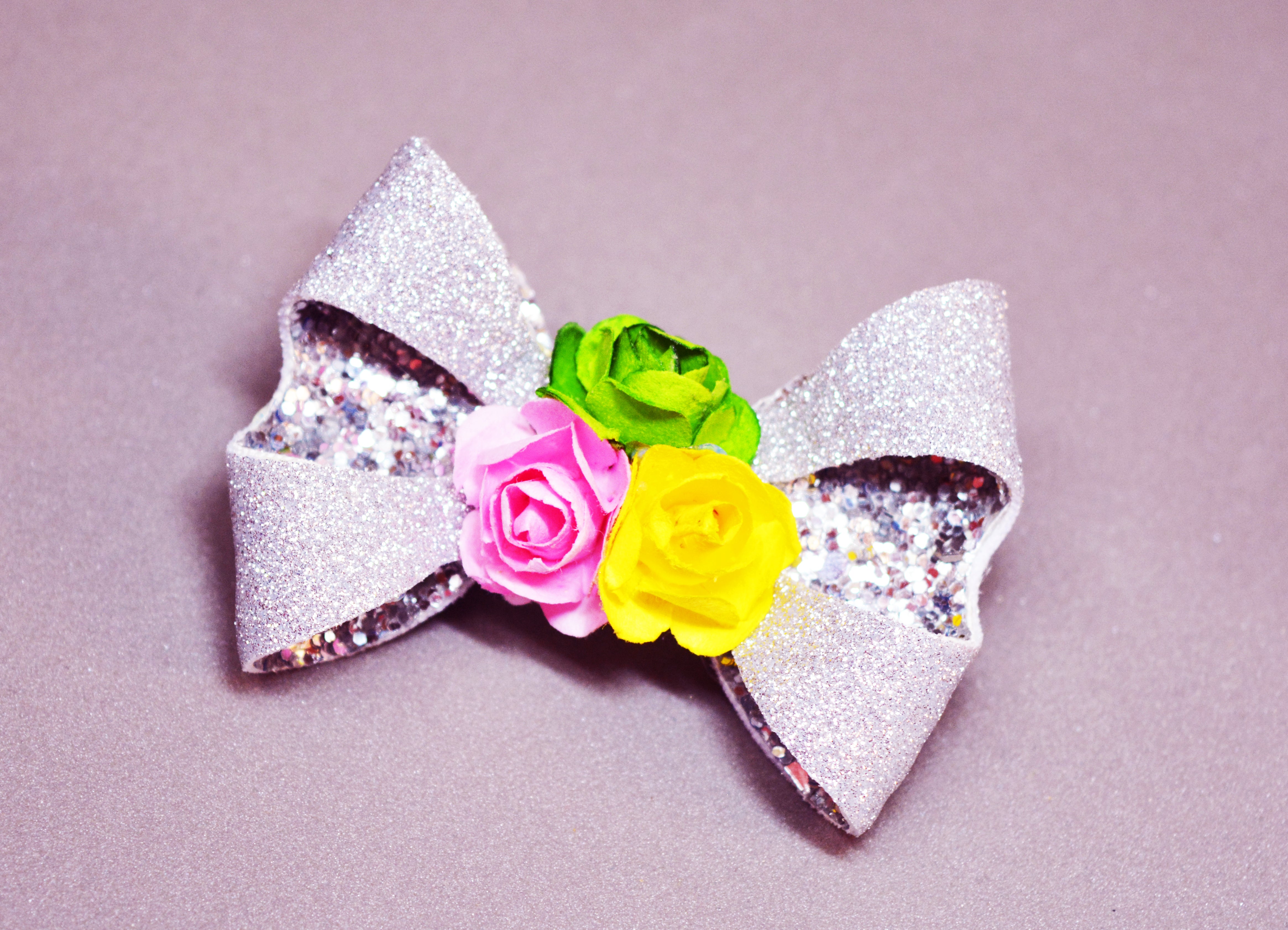 Double Loop Bow Clip - Silver