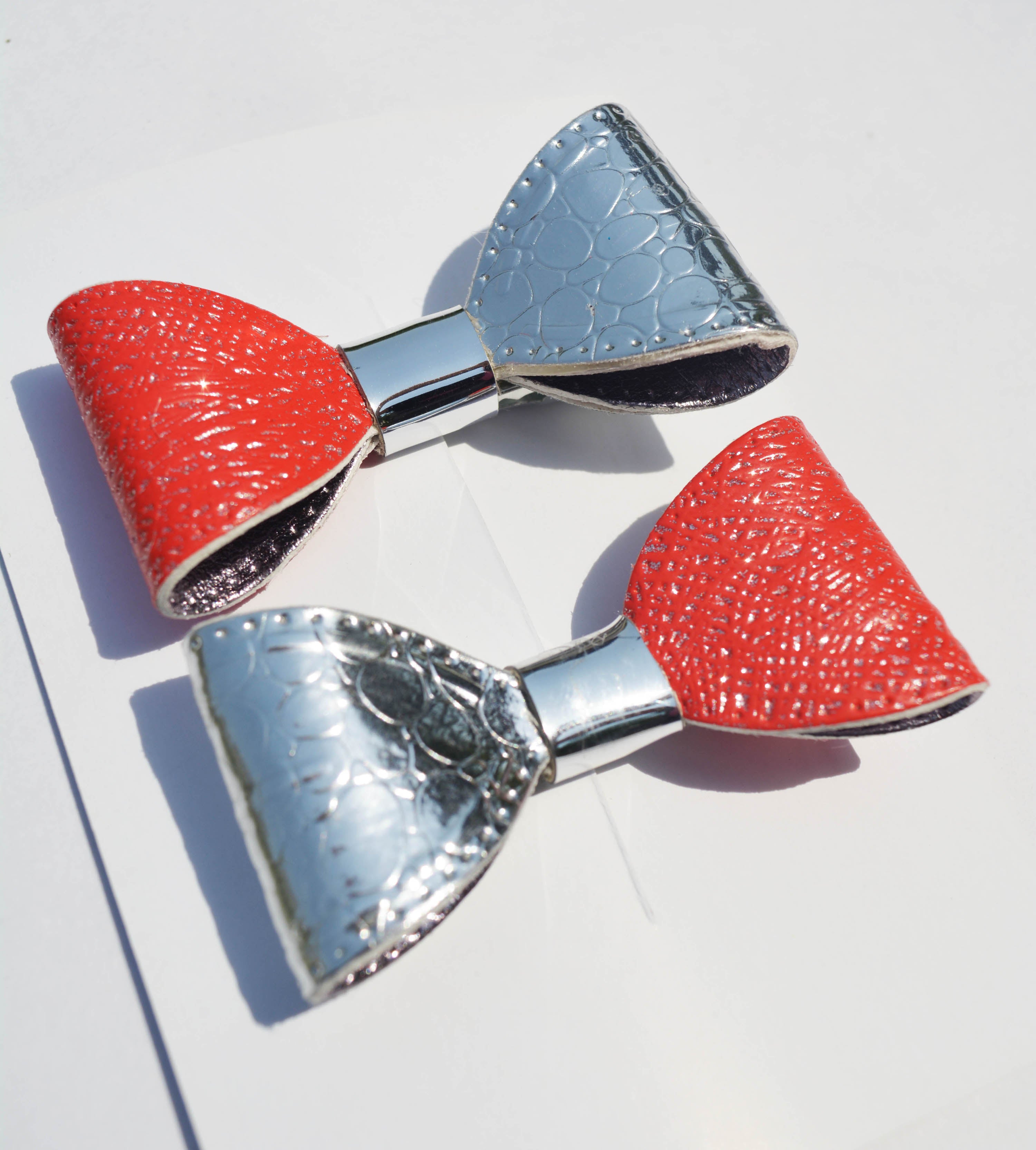 Rolling Stone Alligator Clip Pair - Red