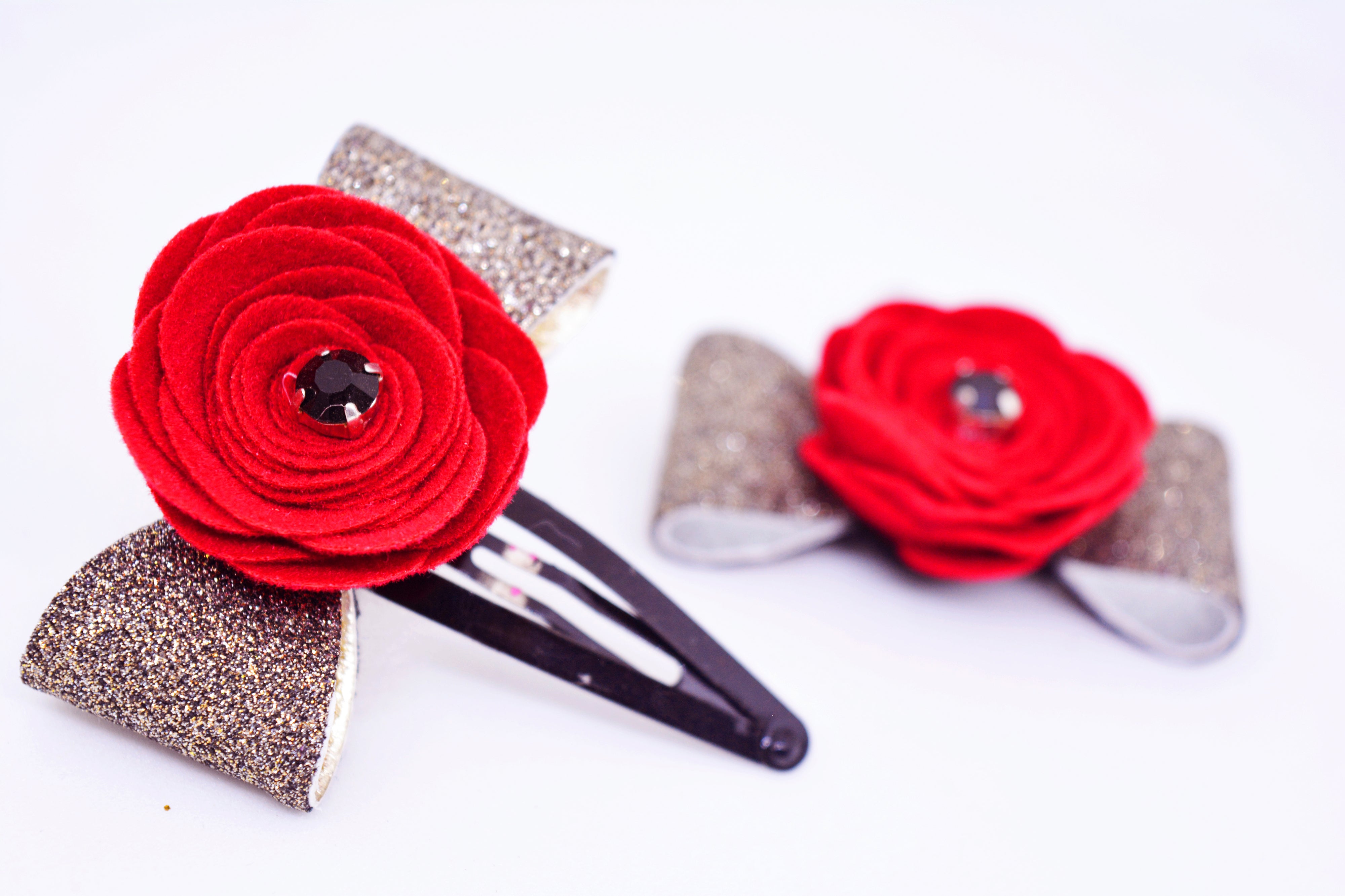 Rose on Bow SnapOn Clip Pair - Red & Black