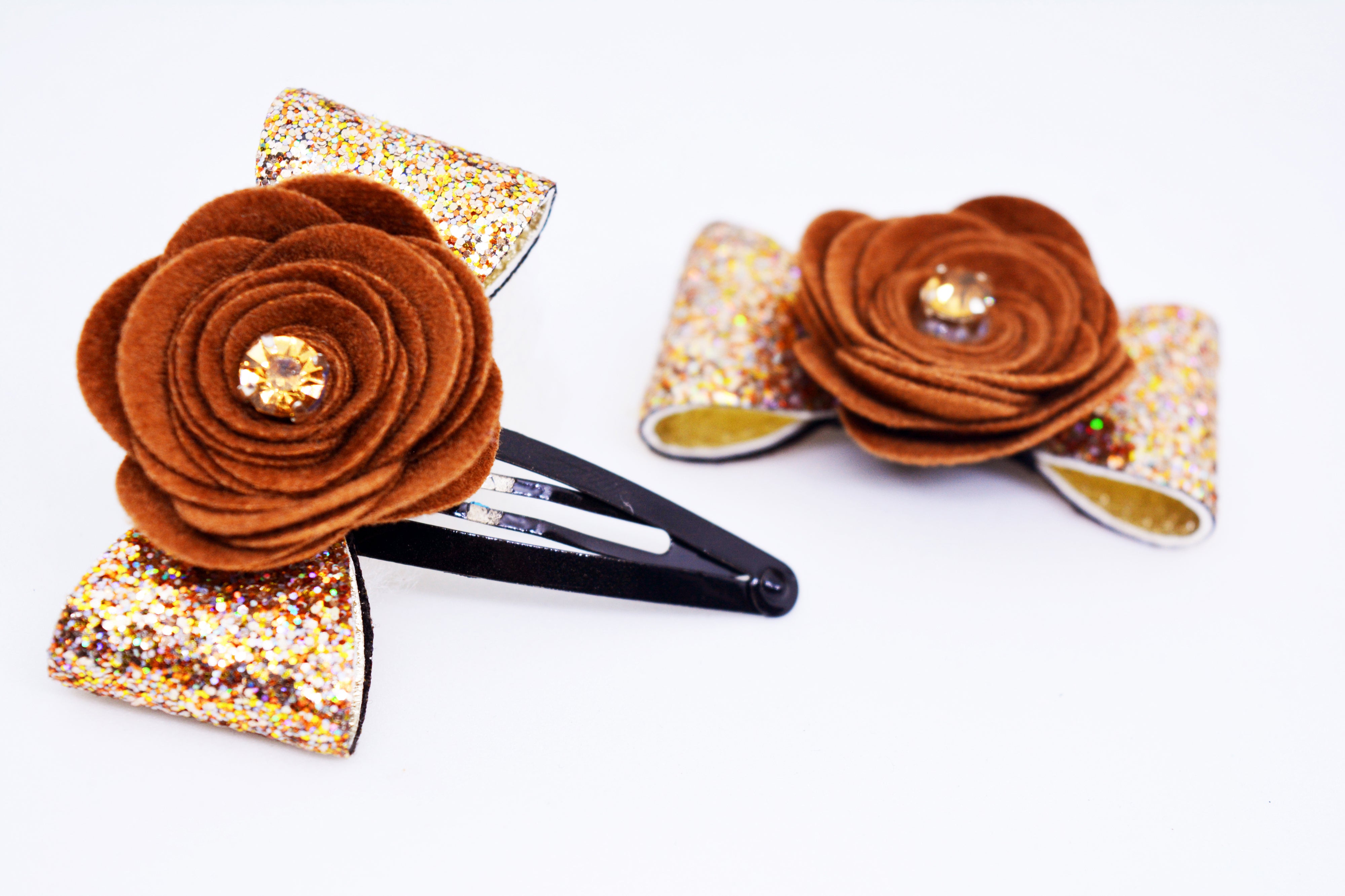 Rose on Bow SnapOn Clip Pair - Brown