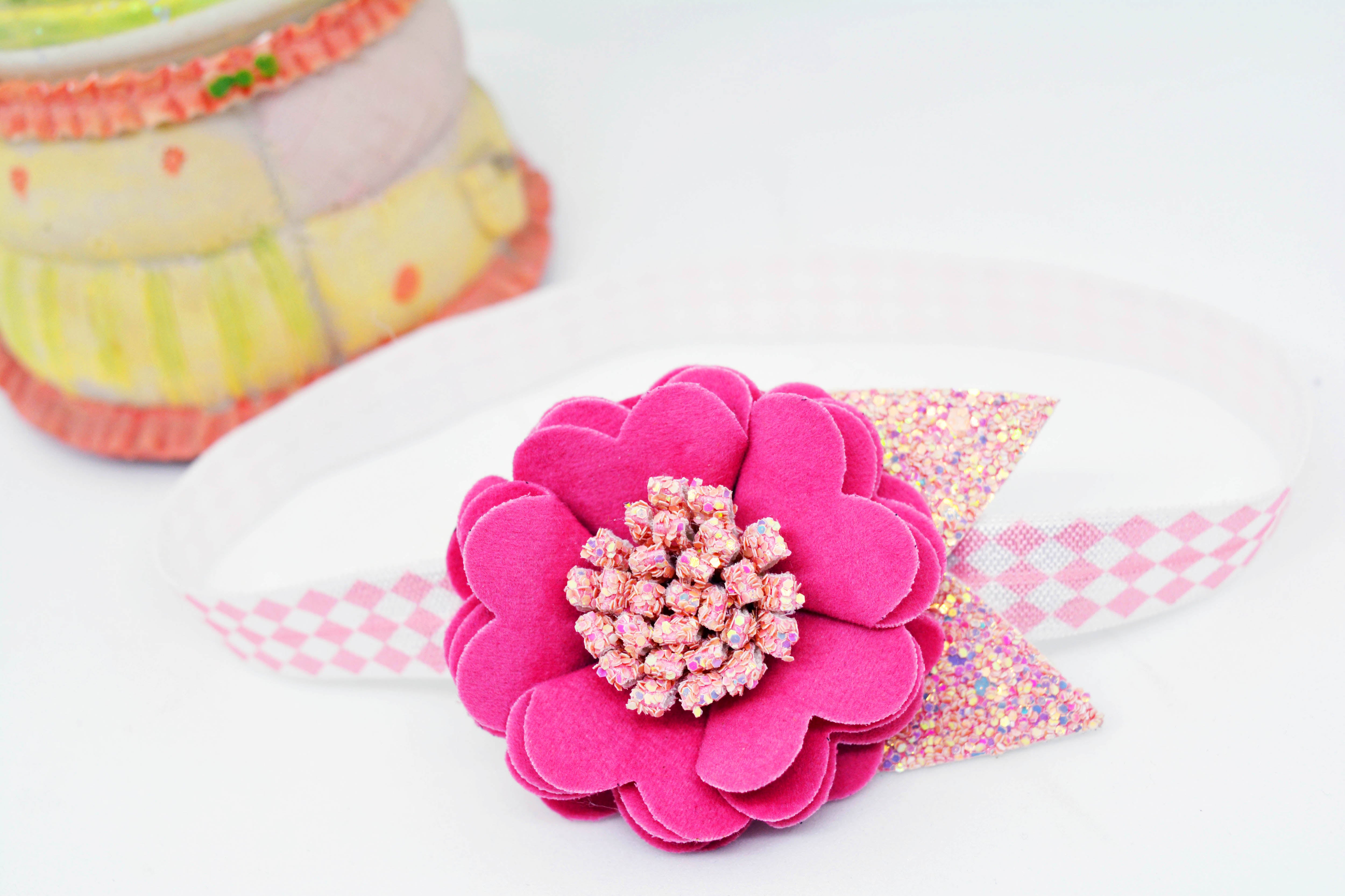 Scalloped Flower with Leaves Soft Stretchable Headband - Pink